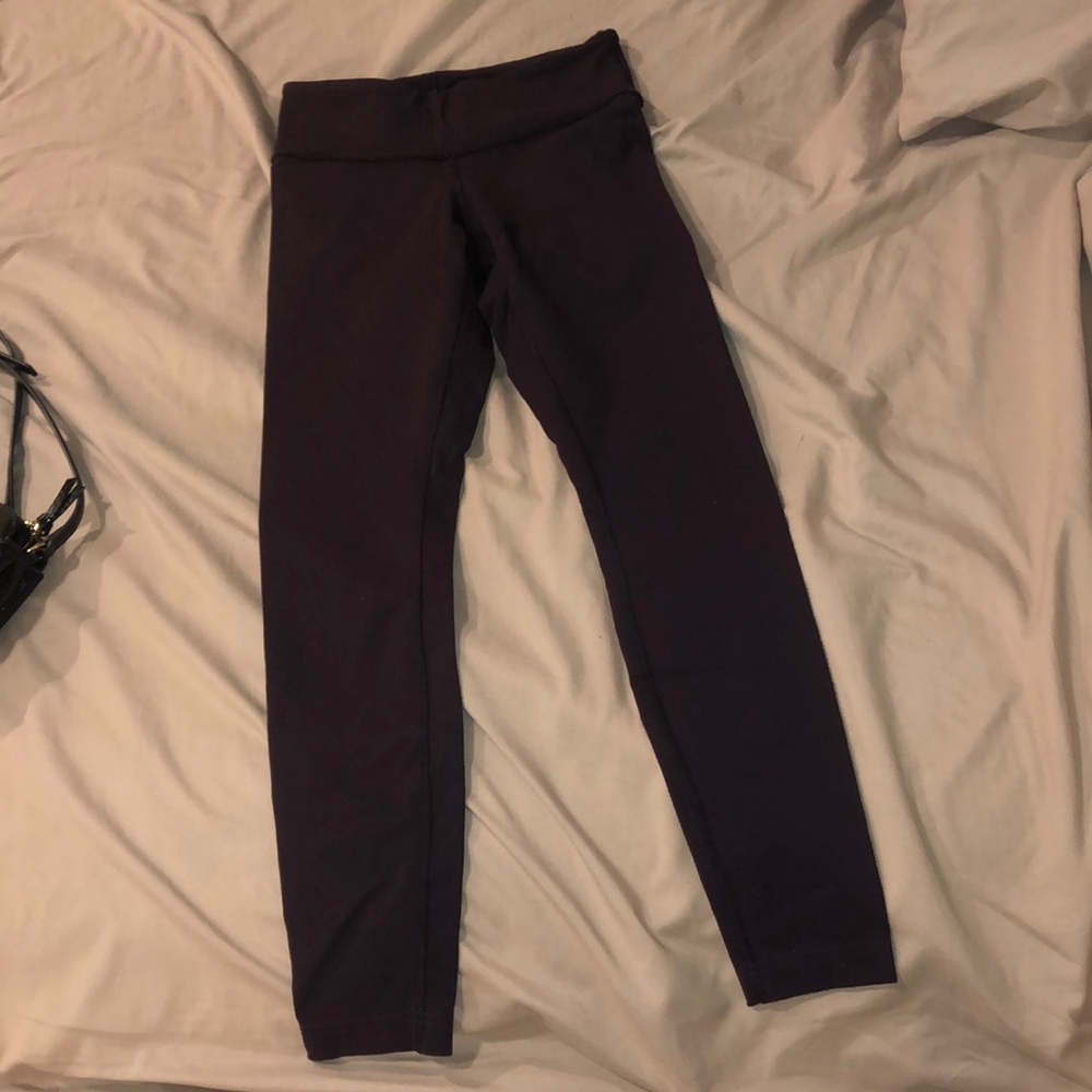 Plum/ purple Lululemon Wunder Under Leggings